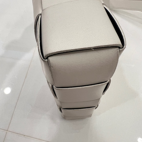 Bottega Veneta cassette - Picture 5 of 6